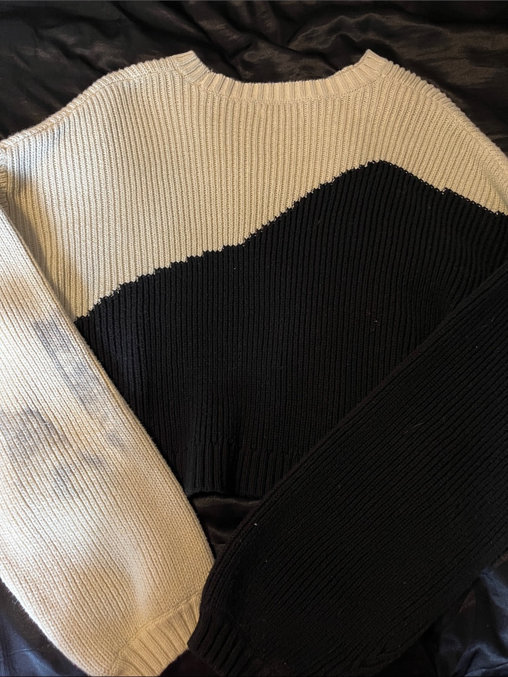 La Hearts Cream and Black Colorblock Crewneck Sweater